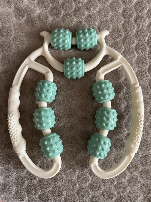 Ролики, бамбуковые палочки, банки для  массажа