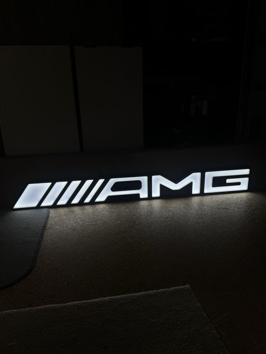Lampka 3D „AMG” 150 cm – nowoczesna dekoracja LED Mercedes