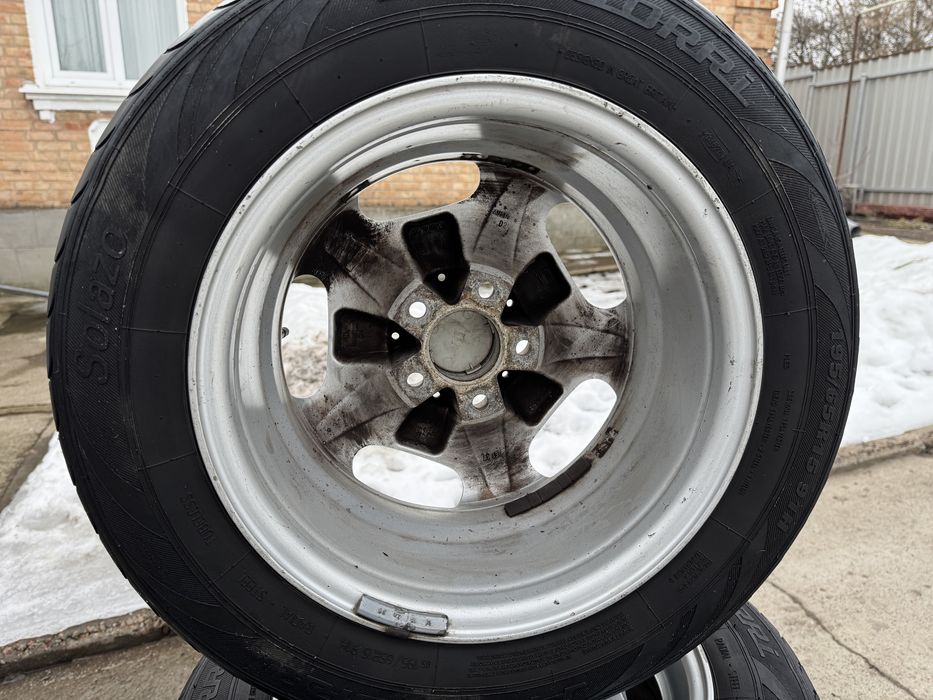 Комплект легкосплавних колес з резиною r15