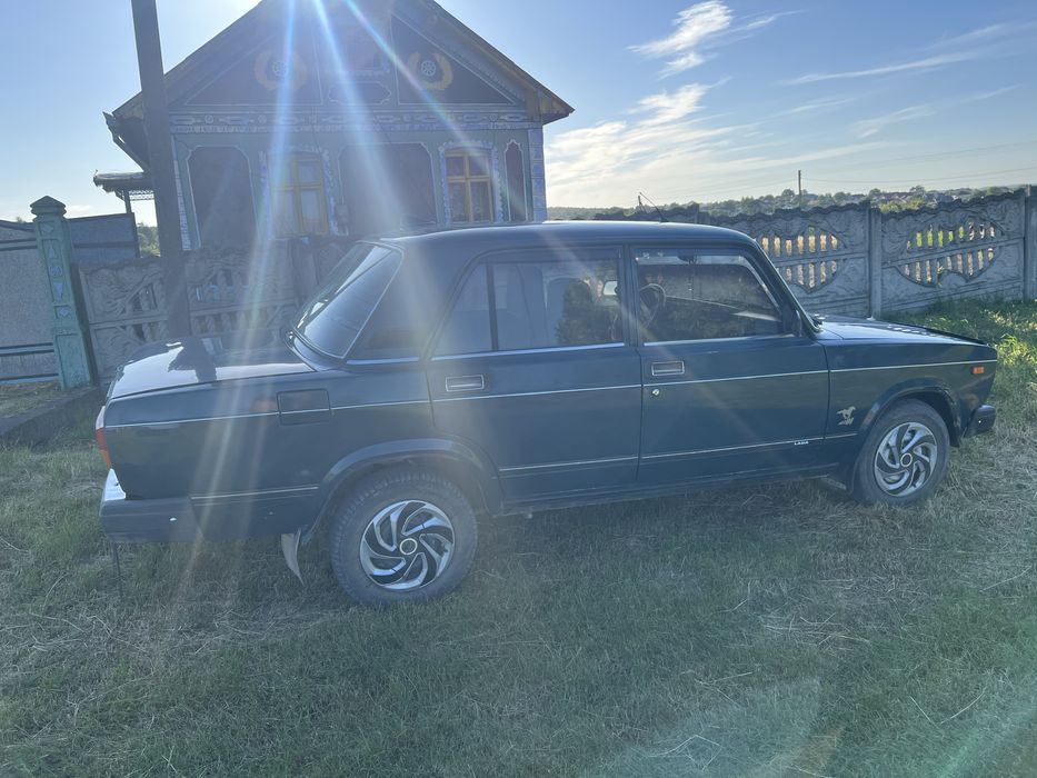 Продам ваз 2107..