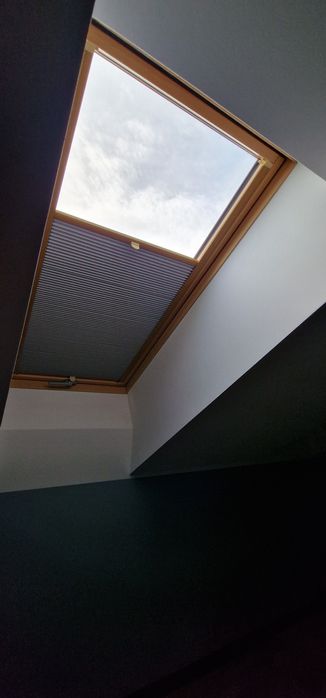 Plisy Dachowe / Na okna dachowe ROLETY