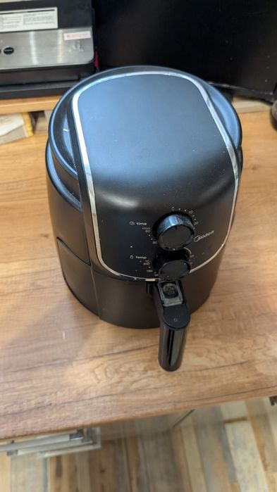 Frytkownica beztłuszczowa 4L Air fryer jak nowa
