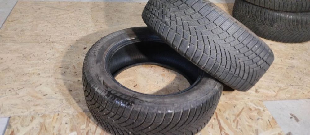 Opony zimowe - 235/ 55 /17