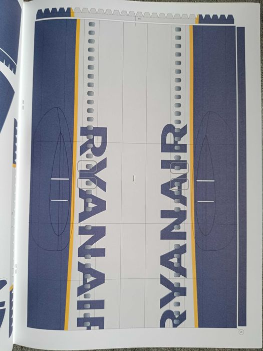 Model kartonowy MPModel 82  samolot BOEING 737-800