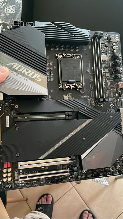 Gigabyte TachyonX z790 lga1700