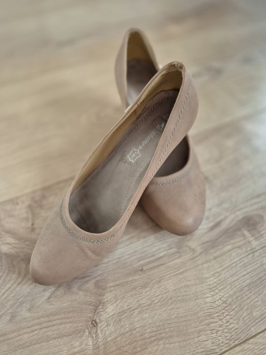 Buty na obcasie Boshimao 39 beżowe używane