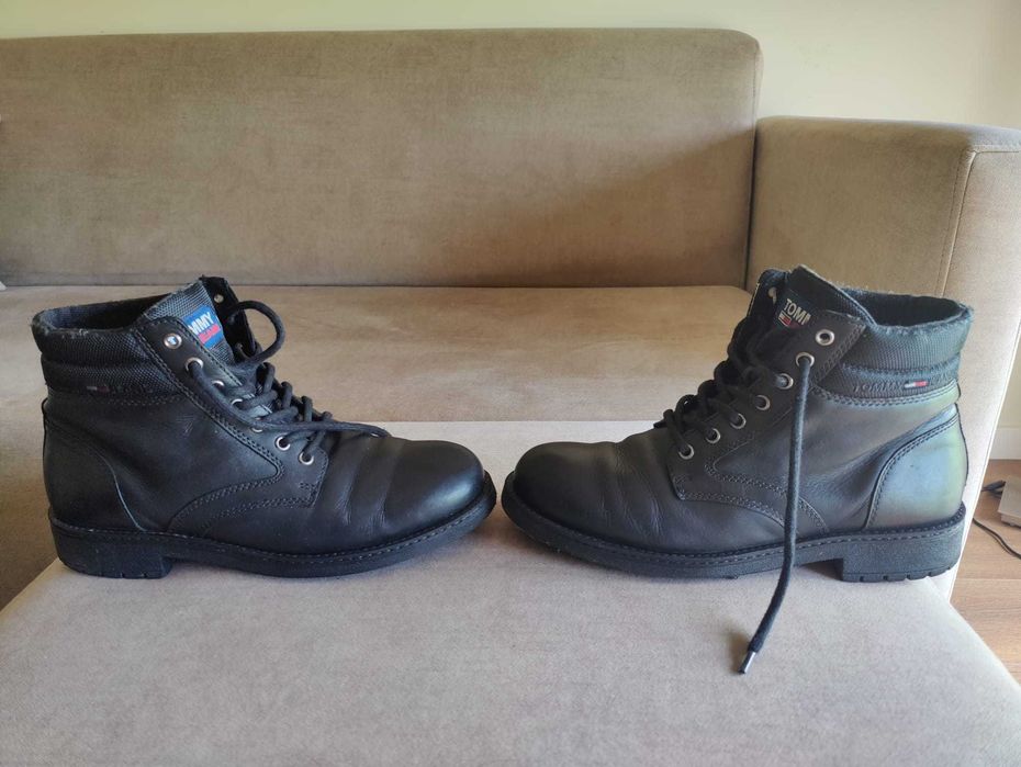 Botas Tommy Hilfiger tam. 43 em excelente estado.