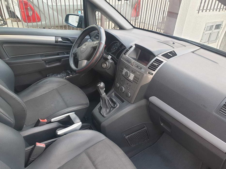 Opel Zafira B 1.9CDTI 150cv Versão Cosmos