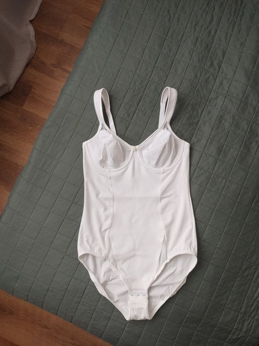 Triumph 80B body modelujące