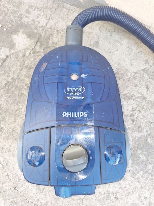 Пилосос PHILIPS 1700W мішок