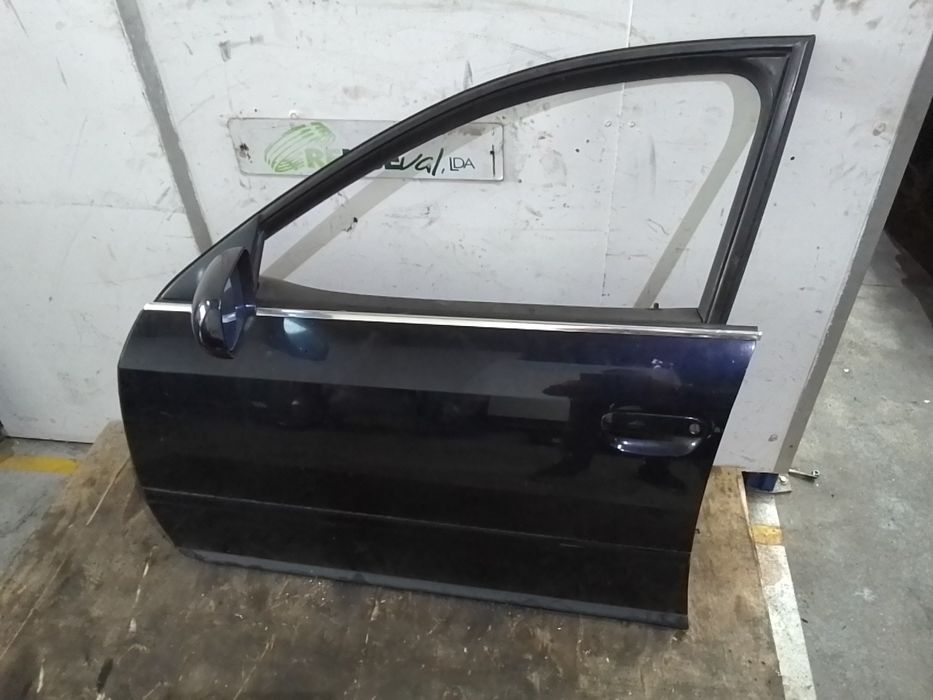 Porta frente esquerda AUDI A6 (4B2, C5)