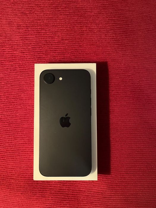 Iphone 16e (nenhum defeito)