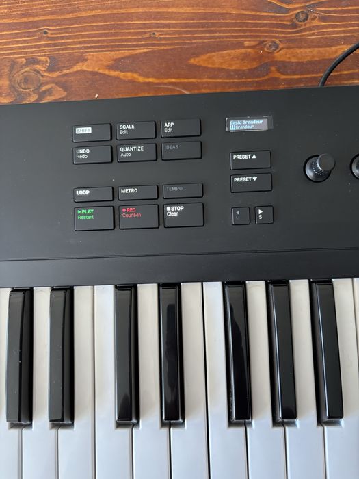 Komplete Kontrol A61
