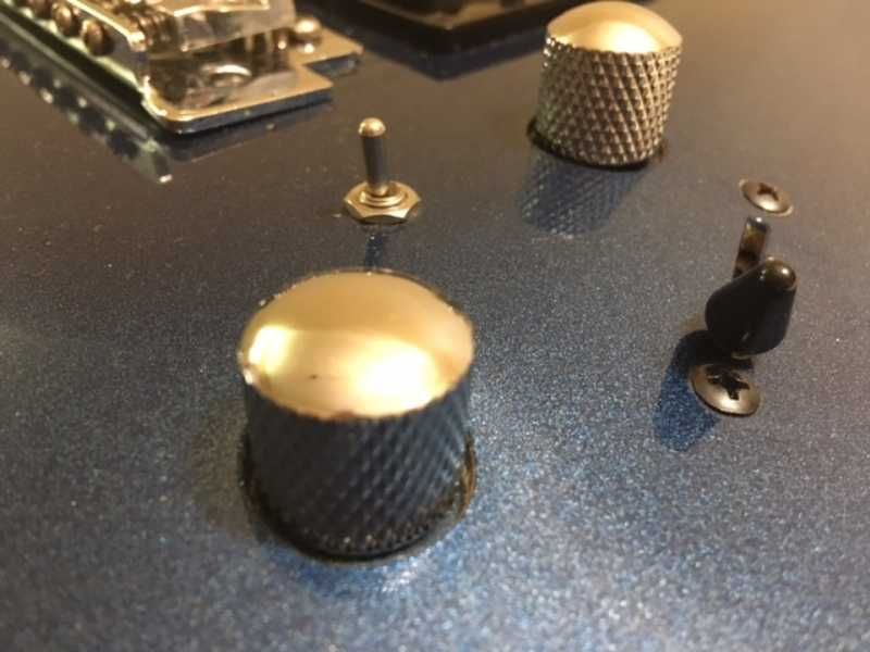 Guitarra ARIA MAC Series em perfeito estado de funcionamento