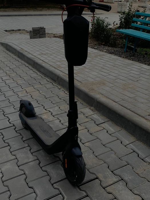 Електросамокат Segway ninebot e2 pro