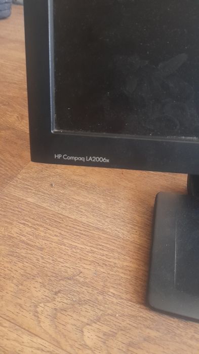 Манитор в робочий