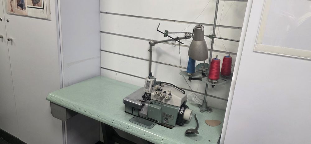 Vendo máquina de corte e cose
