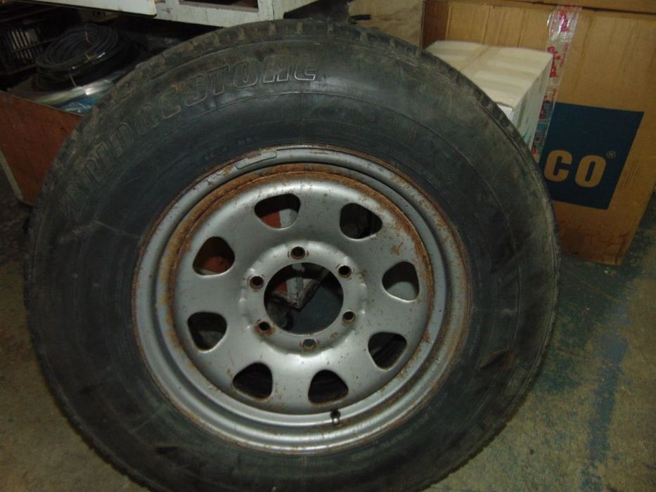 Nissan patrol jante " nova de stock antigo