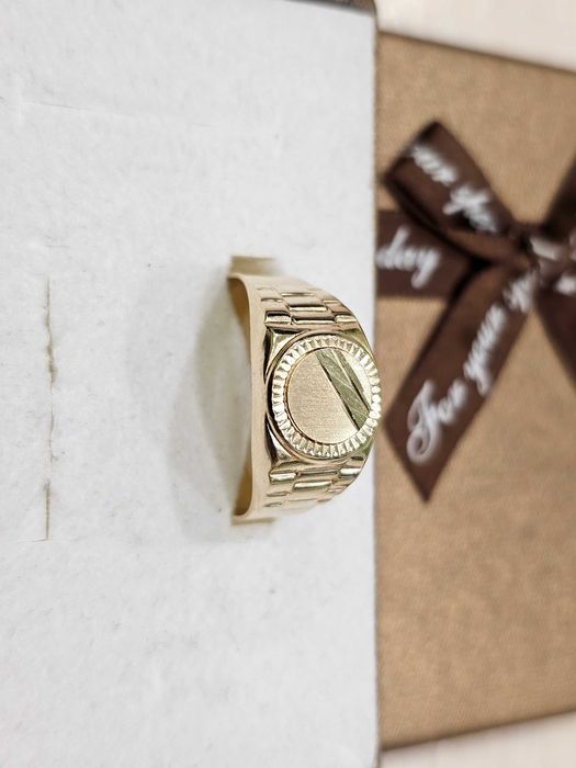 Złoty sygnet z lekkim szlifem okrągły PR 585