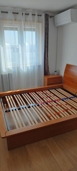 Cama de Casal com Sommier em madeira cerejeira
