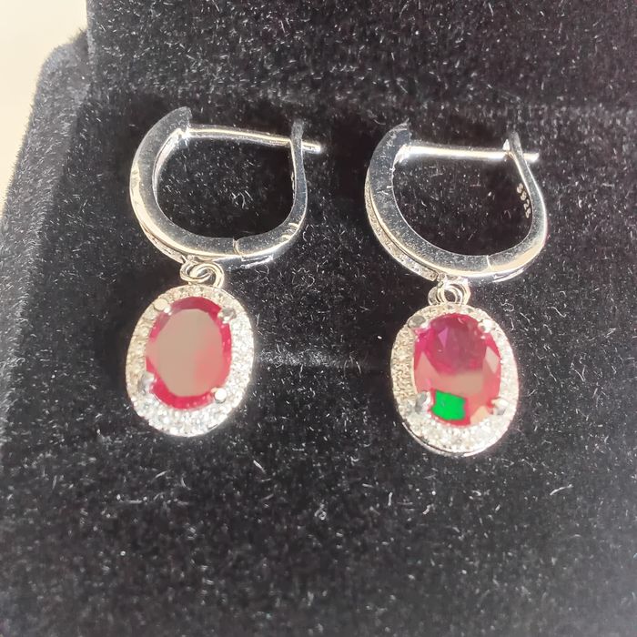 Brincos em Prata com Rubis Naturais Certificados