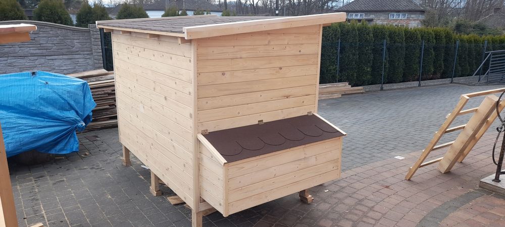 Kurnik ocieplony na około  12 kur