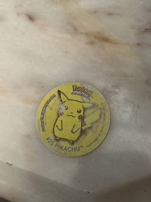 Tazo raro Pikachu