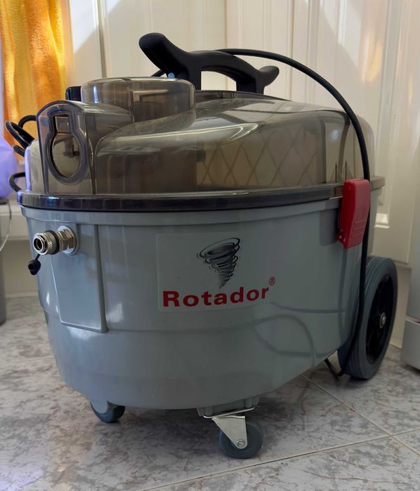 Máquina de Extração e Lavagem de Estofos Rotador (Bendel 601.800) 1100W