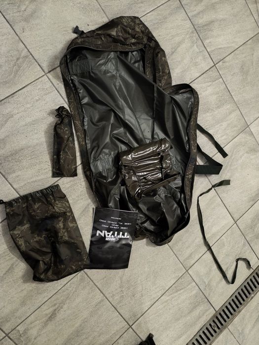 Nash titan hide xl camo pro+panel z szybą