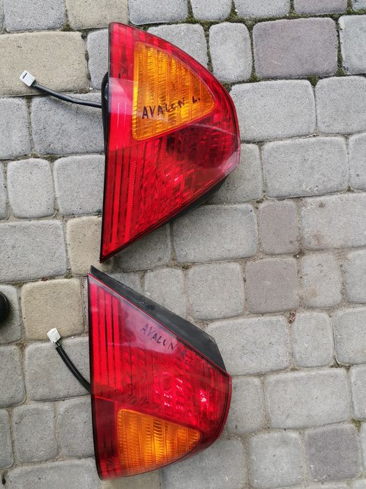 Фари задні , стопи тойота авалон 2000-2004 рік бу оригінал avalon toyo