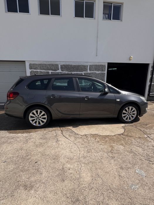 Opel Astra Sports Tourer 1.7 CDTI 2011