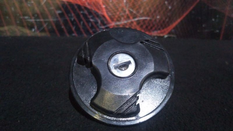 Tampa Do Combustivel Alfa Romeo 147 (937_)
