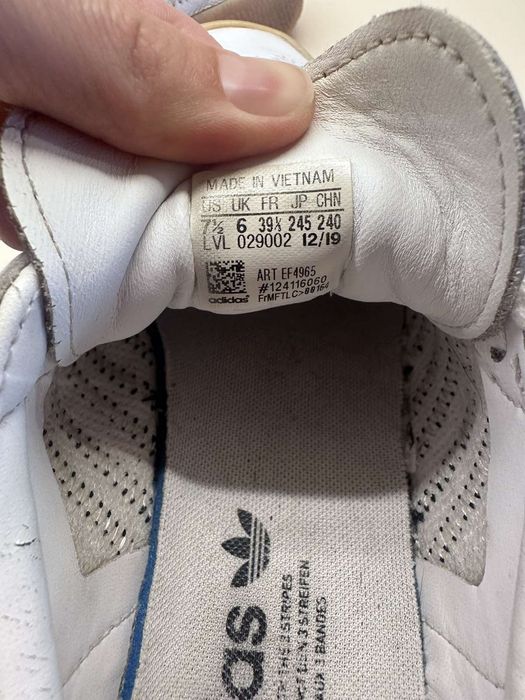 Кроссовки  Adidas модель Sambarose