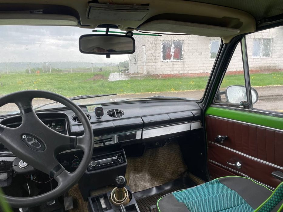 Продам машину. ВАЗ 2102