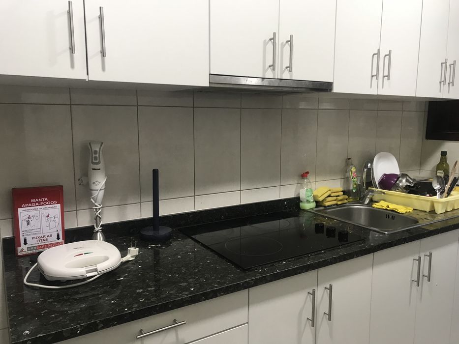 Pequeno Quarto em S. Mamede Infesta