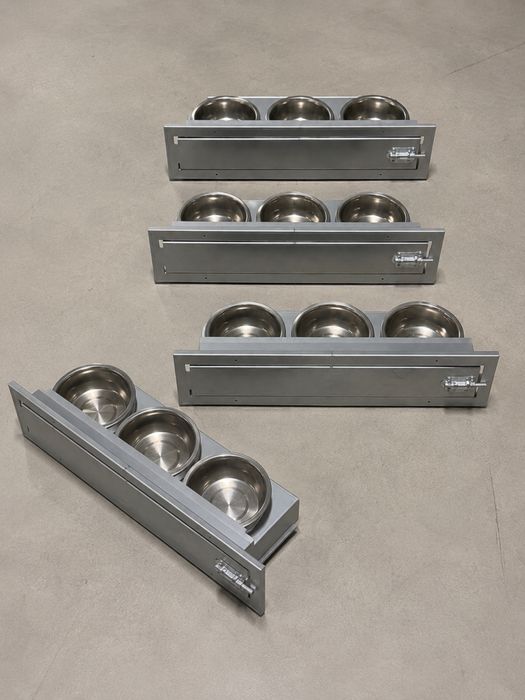 4 Comedouros Rotativos – 3 Taças Inox 120