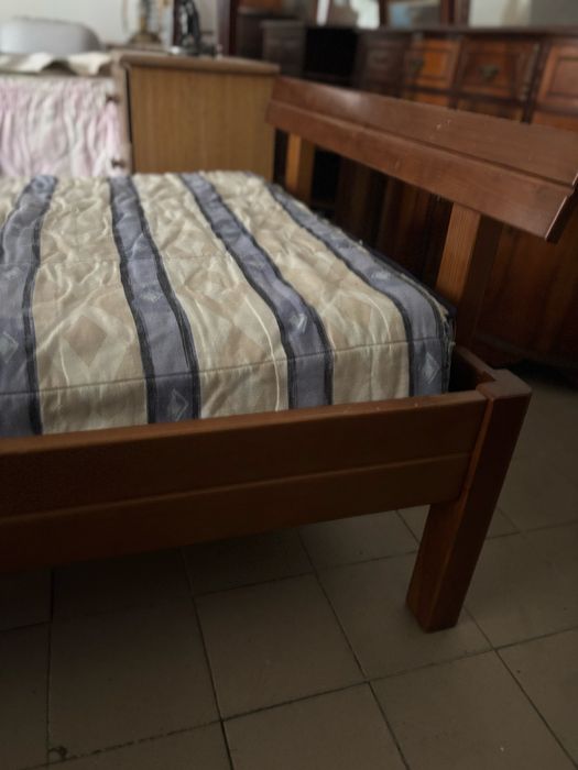 Cama de solteiro ( usada )