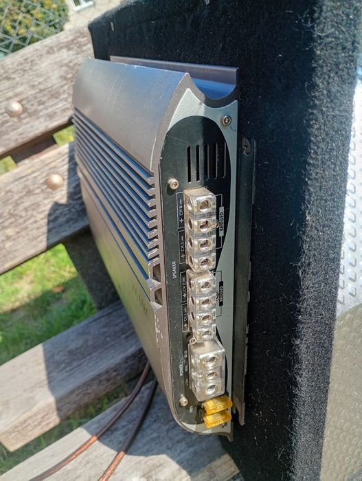 Tuba basowa JBL 1000W+wzmacniacz