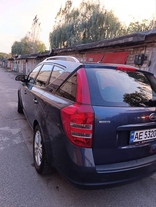 Kia Ceed 2008 2.0 дизель