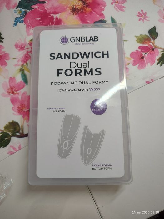 Sandwich Dual Forms W557