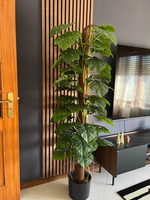 Planta artificial grande 170 cm — como nova