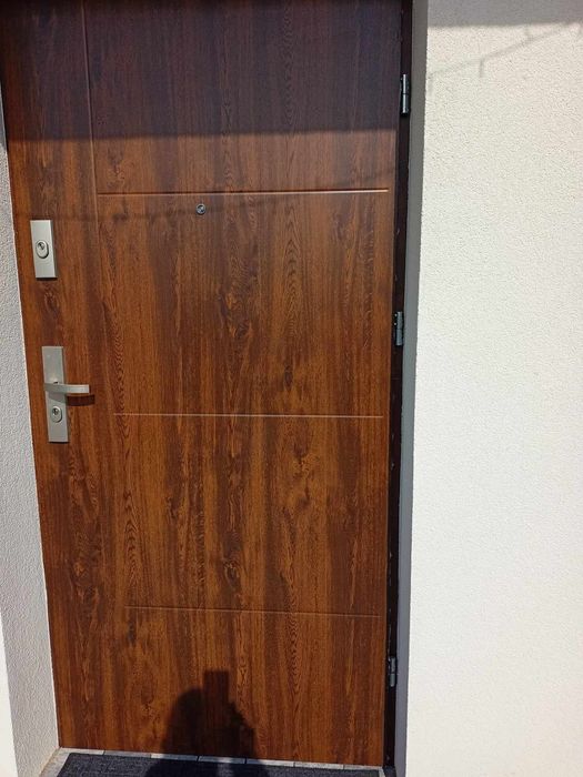 Drzwi zewnętrzne KMT prawe