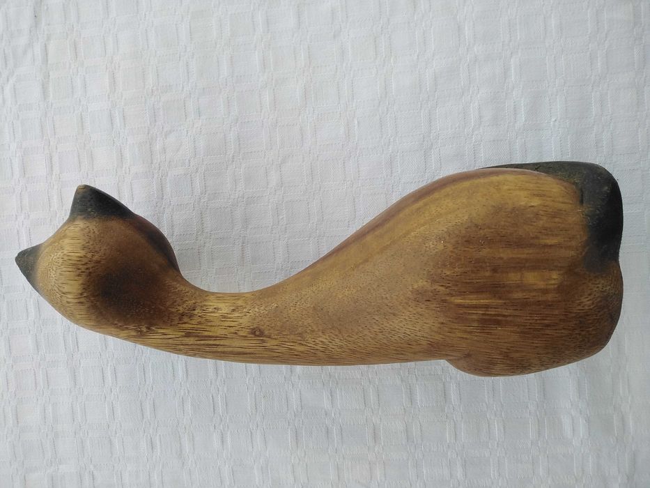 Gato em Madeira Maciça