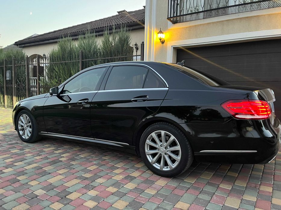 Mercedes-Benz W212(FL) 2014 года.