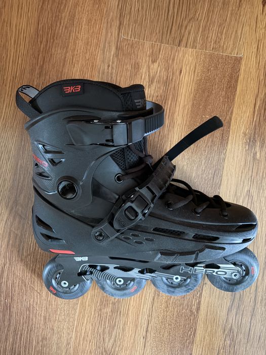 Продам роликові ковзани для вуличного катання 42-44