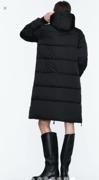 Стильна  куртка ZARA великий вибір одягу