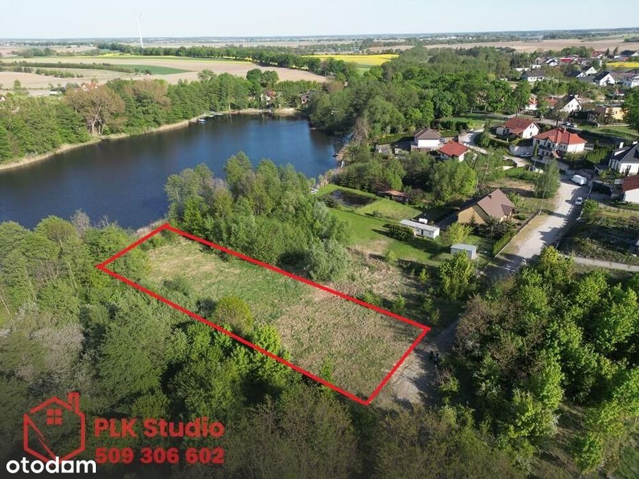 Budowlana z linią  brzegową