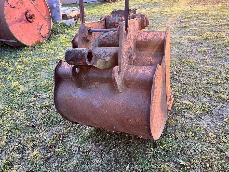 Łyżka do koparki 73 uchwyt 25