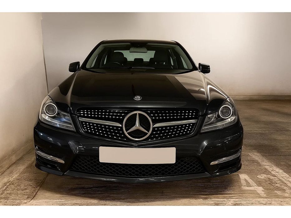 Mercedes C-class W204 Передняя решетка Diamond (тюнинговая)