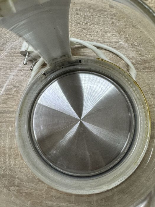 Клектрочайник чайник